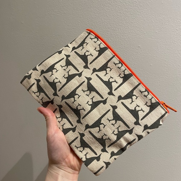 Makeup bag NWT - Picture 2 of 4